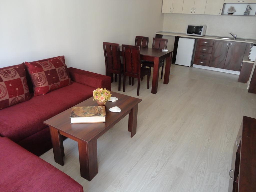 Holiday Apartments In بوموري الغرفة الصورة